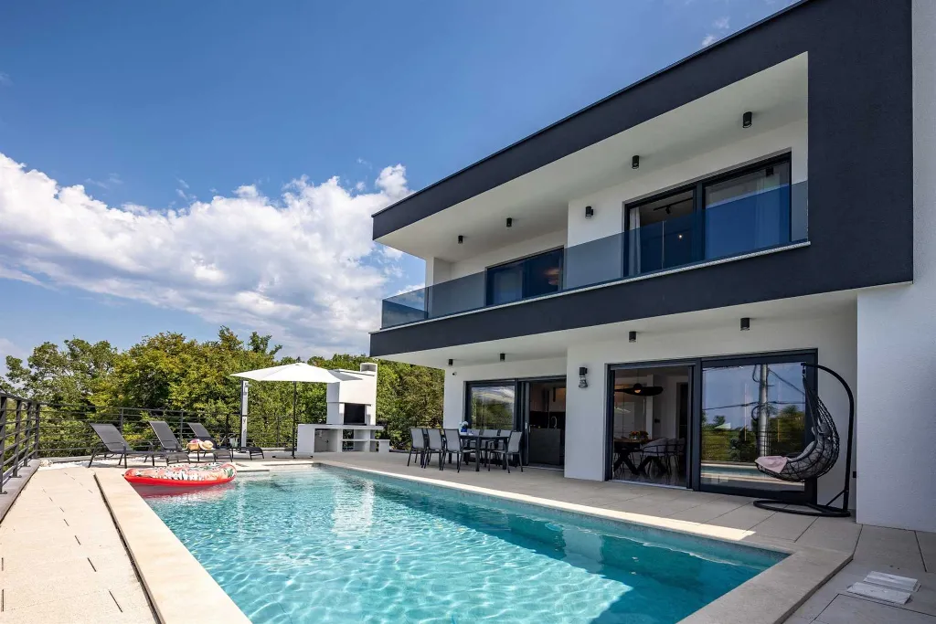 Villa in Kostrena for 8 with Heated Pool and Sea View