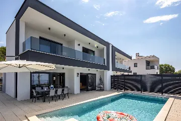 Villa in Kostrena for 8 with Heated Pool and Sea View