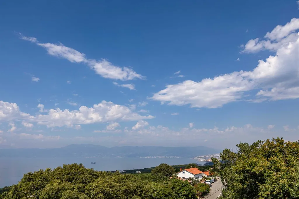 Villa in Kostrena for 8 with Heated Pool and Sea View