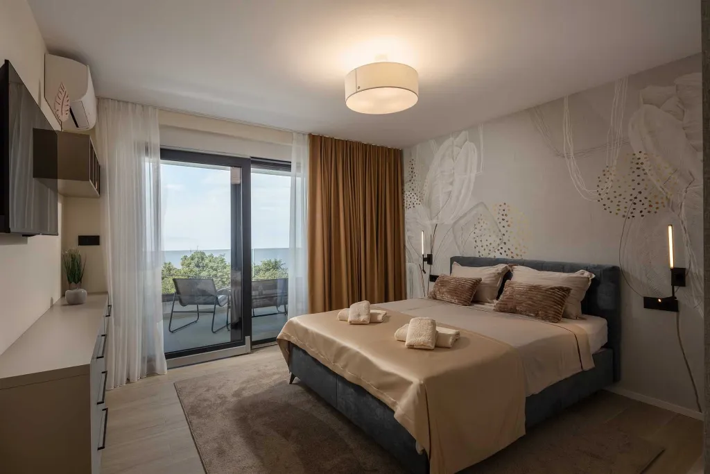 Villa in Kostrena for 8 with Heated Pool and Sea View