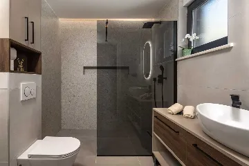 4-Bedroom Villa with Heated Pool in Kostrena