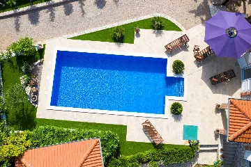 Villa with Pool, Jacuzzi & Sauna in Sveti Vid Dobrinjski