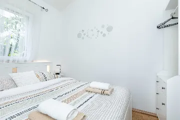 Villa with Pool, Jacuzzi & Sauna in Sveti Vid Dobrinjski