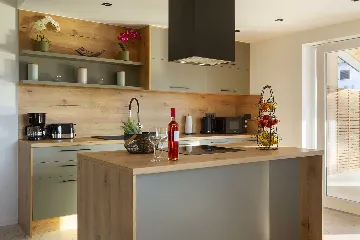 Apartment in Hlapa (Krk) for 8 Guests