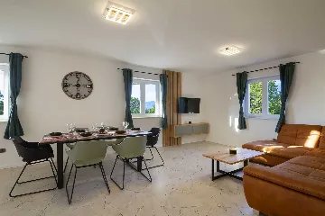 Apartment in Hlapa (Krk) for 8 Guests