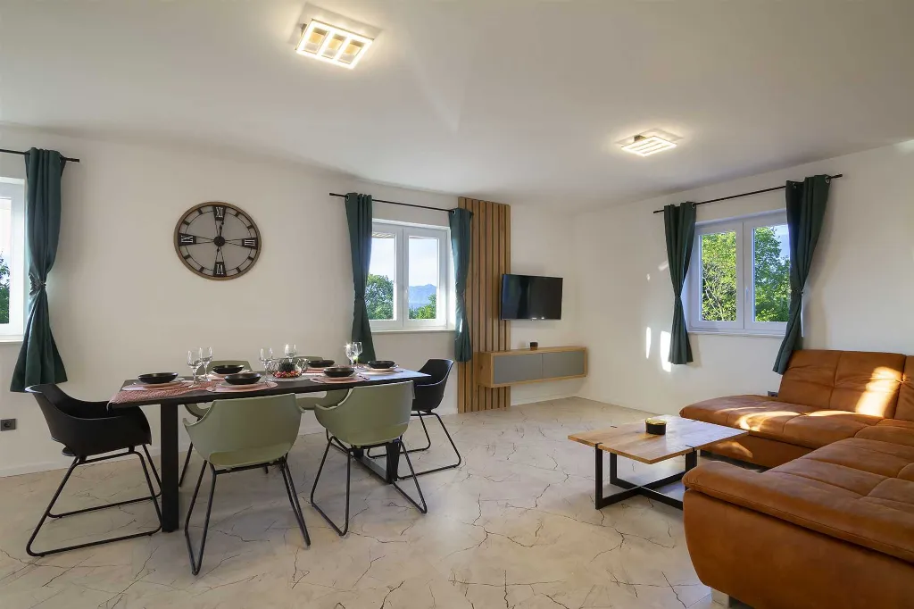 Apartment in Hlapa (Krk) for 8 Guests