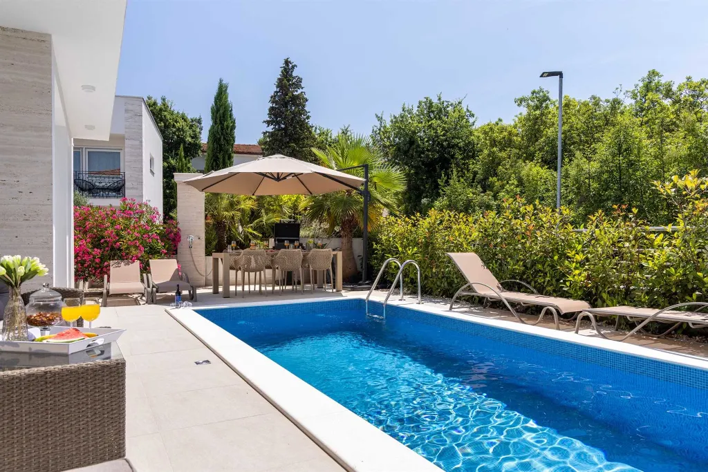 3-Bedroom Villa in Klimno (Krk) with Heated Pool