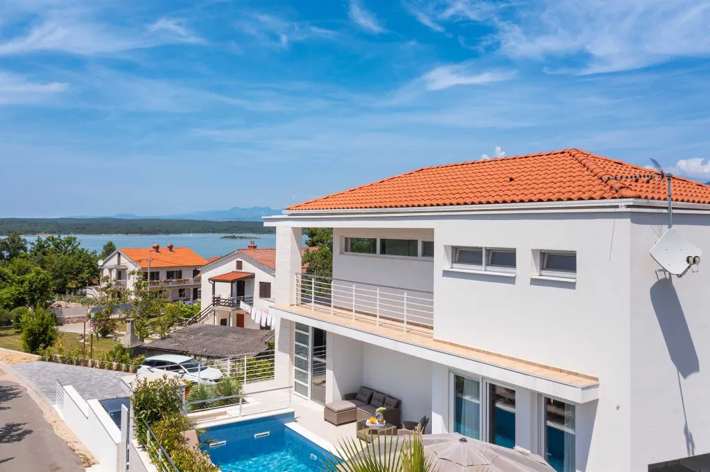3-Bedroom Villa in Klimno (Krk) with Heated Pool