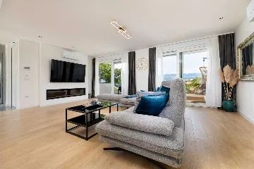 3-Bedroom Villa in Klimno (Krk) with Heated Pool