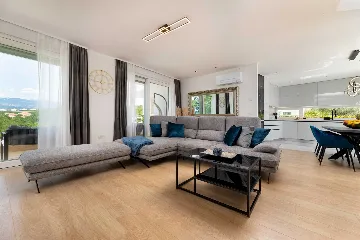 3-Bedroom Villa in Klimno (Krk) with Heated Pool