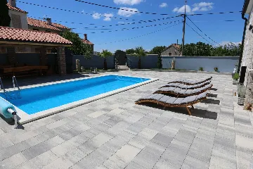Villa with Swimming Pool in Gabonjin (Krk)