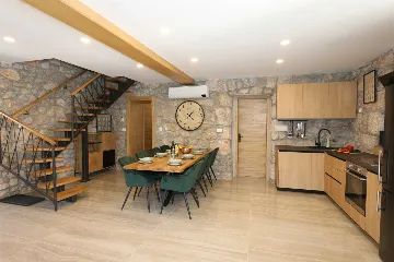 Villa with Swimming Pool in Gabonjin (Krk)