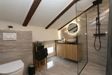 Villa with Swimming Pool in Gabonjin (Krk)