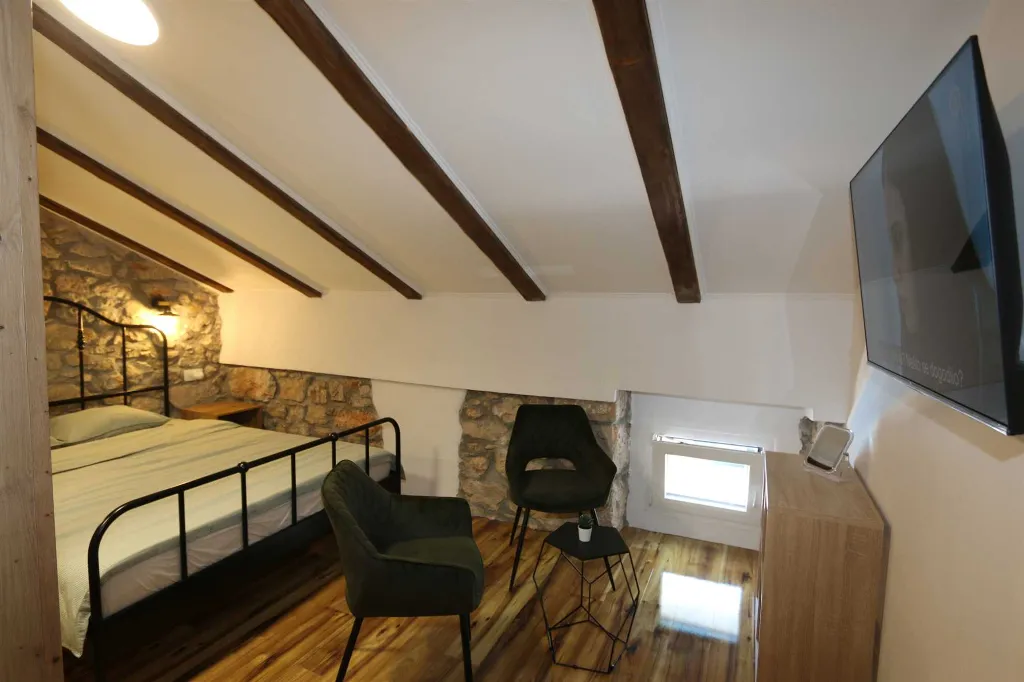 Villa with Swimming Pool in Gabonjin (Krk)