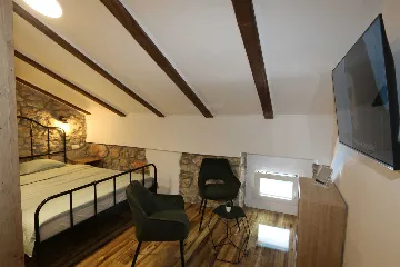 Villa with Swimming Pool in Gabonjin (Krk)