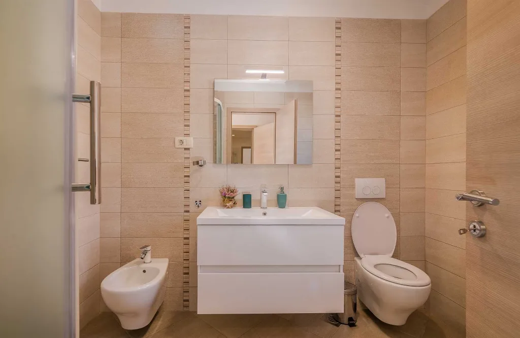 Brusići Apartment for 6 Guests with Private Pool