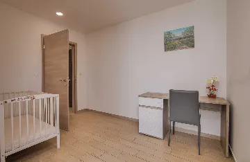 Brusići Apartment for 6 Guests with Private Pool
