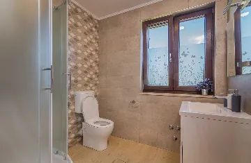 Brusići Apartment for 6 Guests with Private Pool