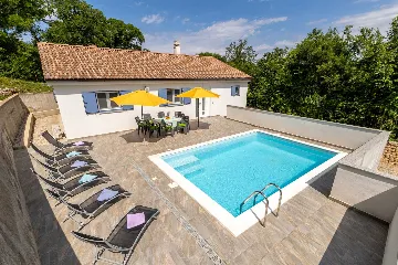 3-Bedroom Villa in Gabonjin (Krk) with Private Pool
