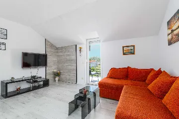 Villa in Brzac (Krk) with Private Pool for 8