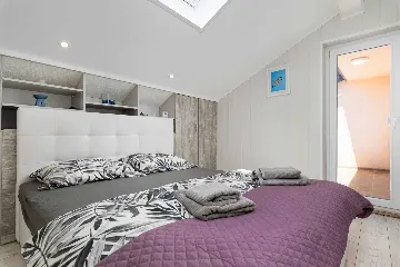 Villa in Brzac (Krk) with Private Pool for 8