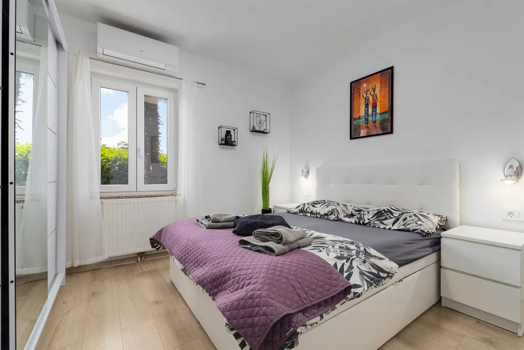 Villa in Brzac (Krk) with Private Pool for 8