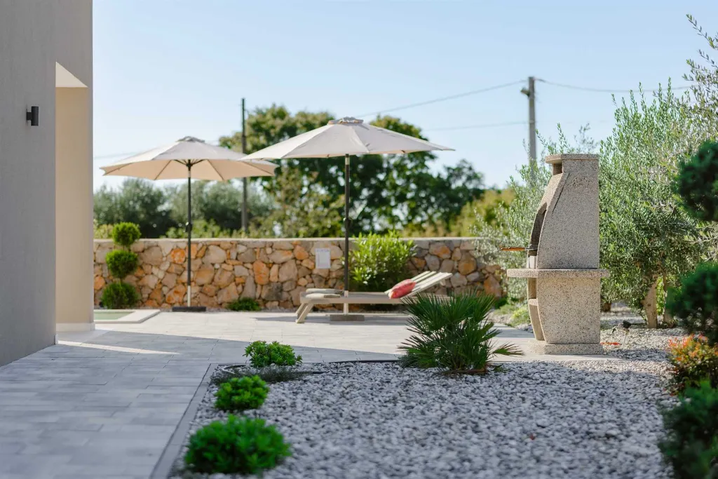 4-Bedroom Villa with Pool in Kras (Krk)