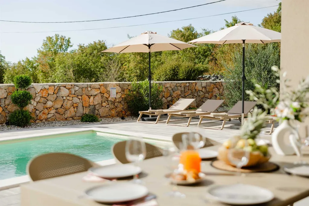4-Bedroom Villa with Pool in Kras (Krk)