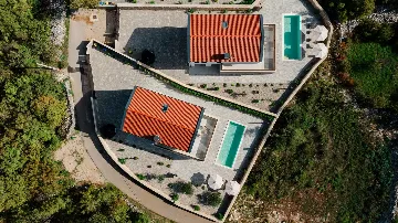 4-Bedroom Villa with Pool in Kras (Krk)