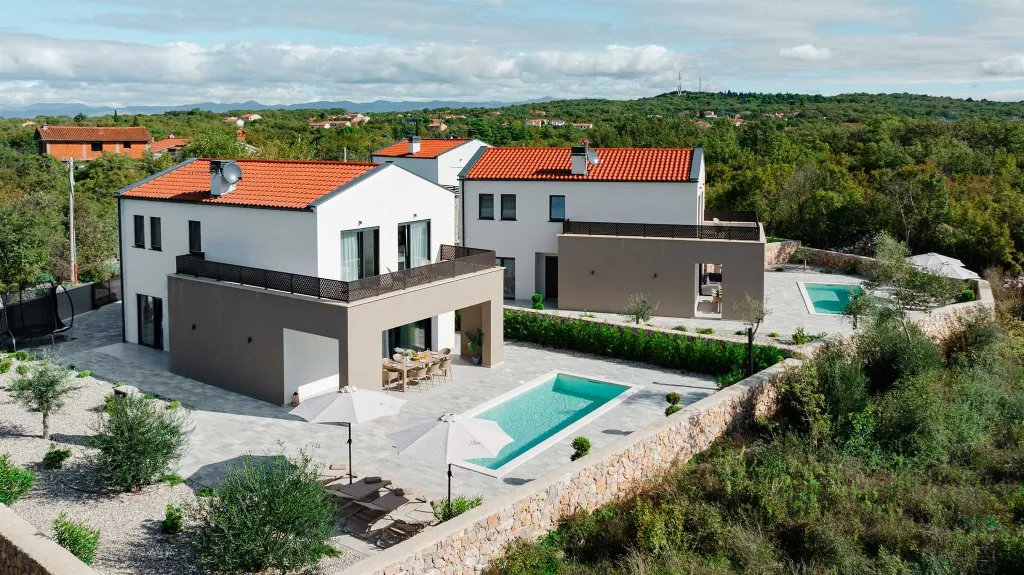 4-Bedroom Villa with Pool in Kras (Krk)