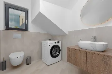 4-Bedroom Villa with Pool in Kras (Krk)