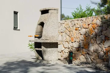 Modern Villa in Kras (Krk) for Up to 8 Guests