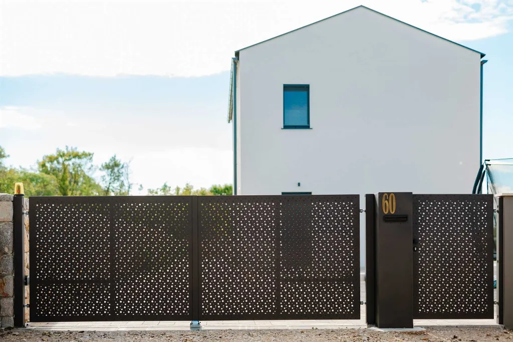 Modern Villa in Kras (Krk) for Up to 8 Guests