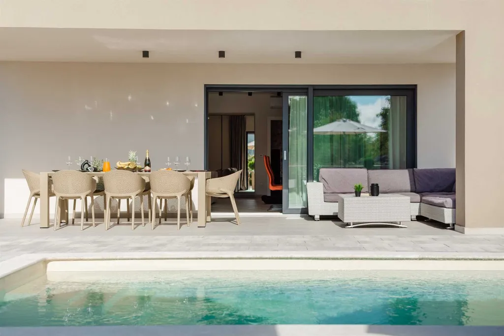 Modern Villa in Kras (Krk) for Up to 8 Guests