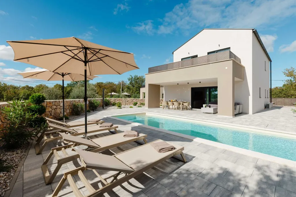 Modern Villa in Kras (Krk) for Up to 8 Guests