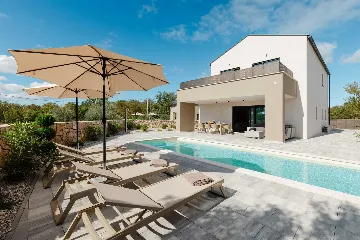 Modern Villa in Kras (Krk) for Up to 8 Guests