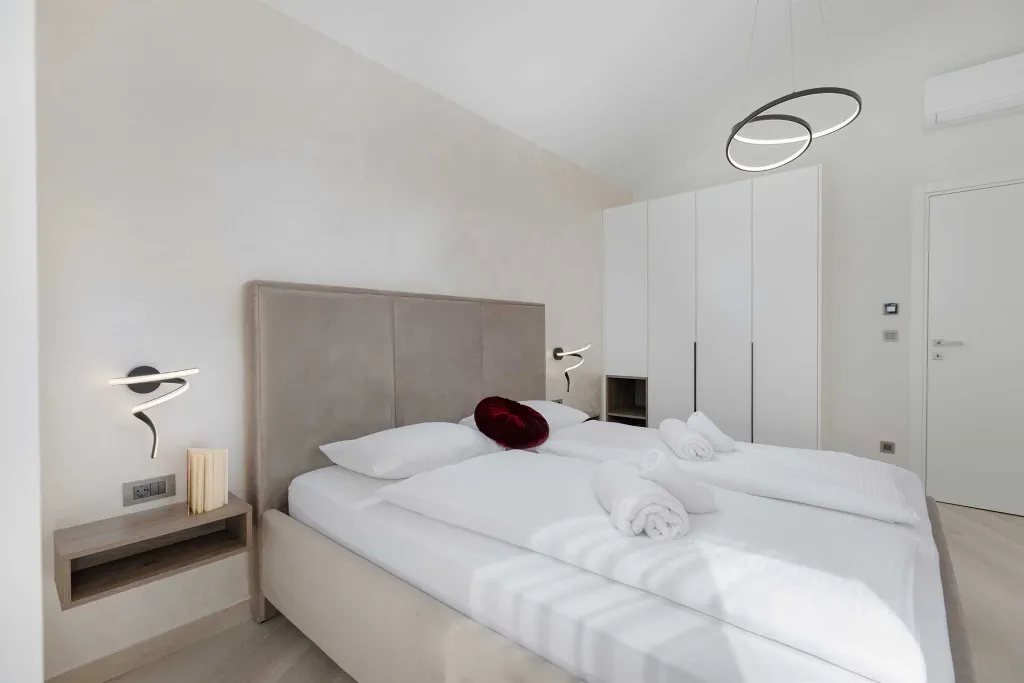 Modern Villa in Kras (Krk) for Up to 8 Guests