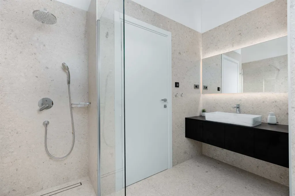 Modern Villa in Kras (Krk) for Up to 8 Guests