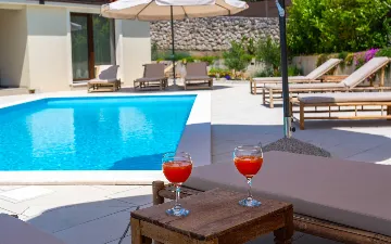 Villa with Pool and Sea Views in Bajčići (Krk)