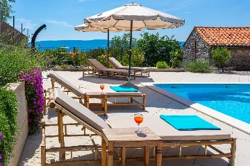Villa with Pool and Sea Views in Bajčići (Krk)