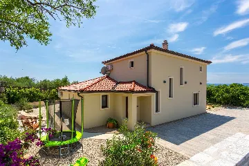 Villa with Pool and Sea Views in Bajčići (Krk)