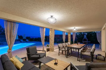 Villa with Pool and Sea Views in Bajčići (Krk)