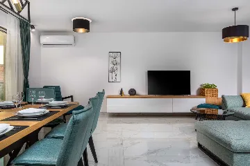 Villa with Pool and Sea Views in Bajčići (Krk)