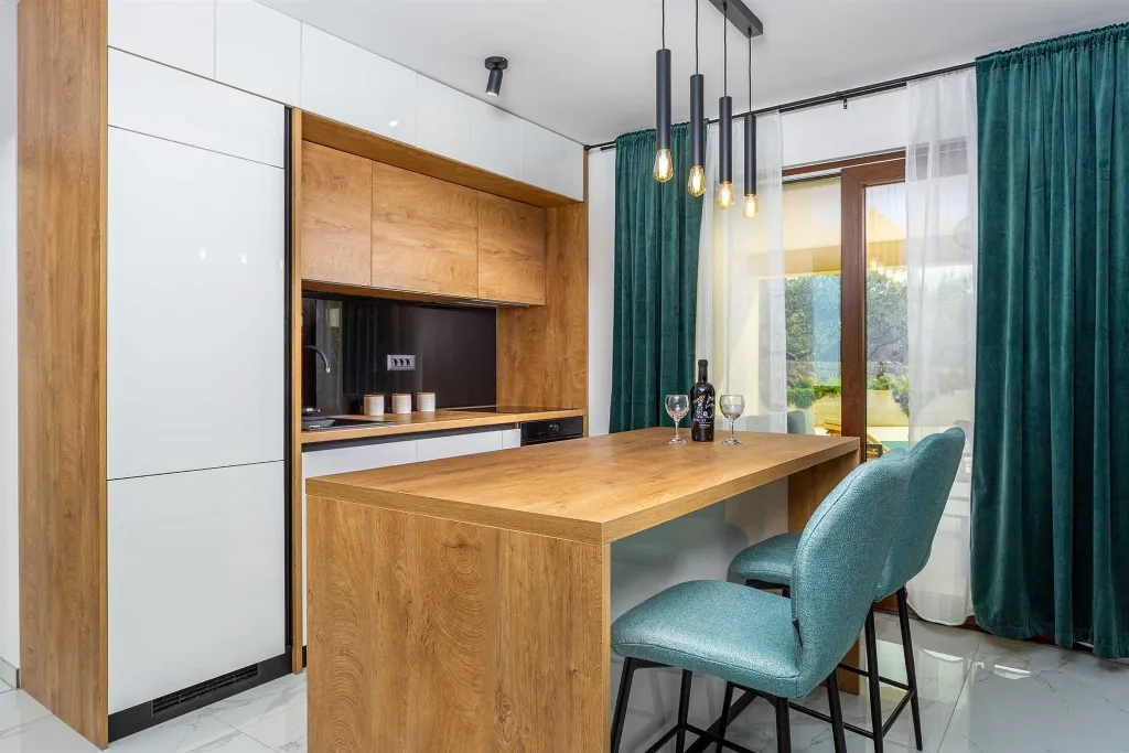 Villa with Pool and Sea Views in Bajčići (Krk)