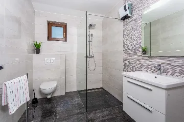 Villa with Pool and Sea Views in Bajčići (Krk)