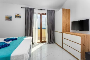Villa with Pool and Sea Views in Bajčići (Krk)