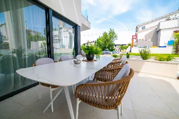 Villa in Vantačići (Krk) with Heated Pool