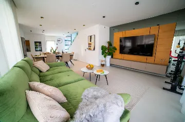 Villa in Vantačići (Krk) with Heated Pool