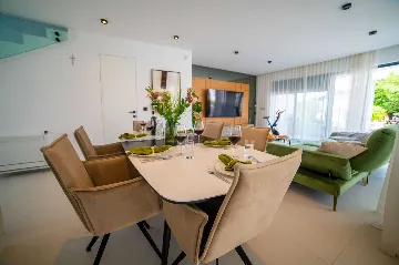 Villa in Vantačići (Krk) with Heated Pool