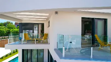 Villa in Vantačići (Krk) with Heated Pool